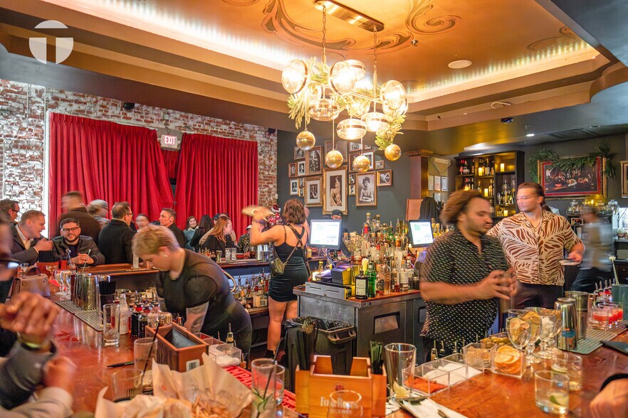 More Photos Of 1409 R St, Sacramento Storefront Retail Residential For Sale