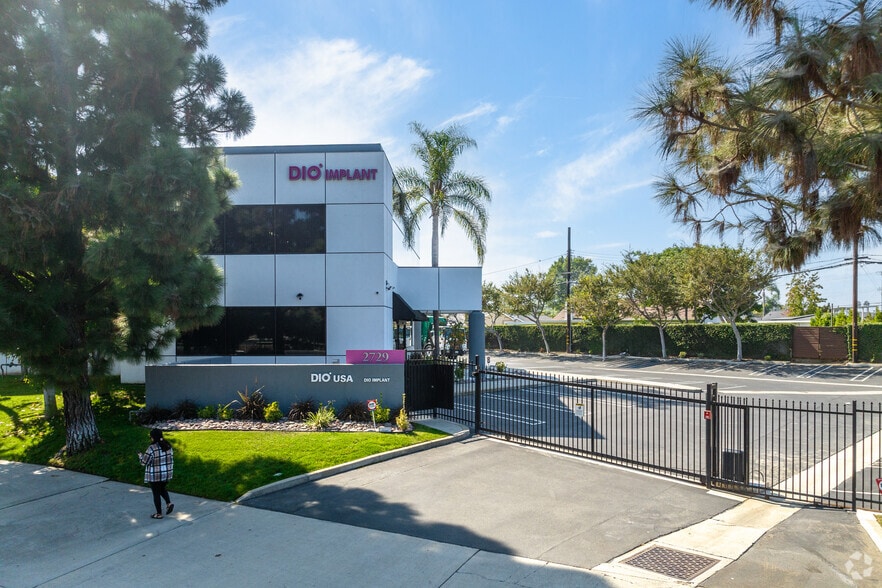 More Photos Of 2729 Bristol St, Costa Mesa Medical For Sale