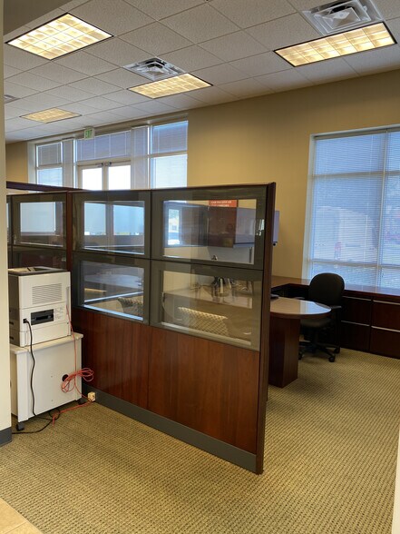 More Photos Of 7750 N Wickham Rd, Melbourne Bank For Lease