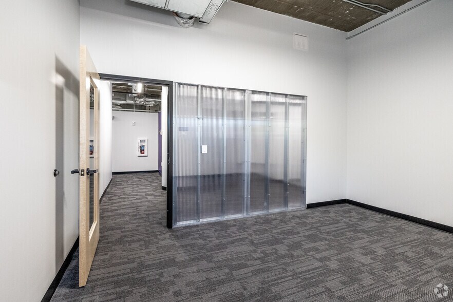 More Photos Of 204 12th St, Des Moines Office For Lease