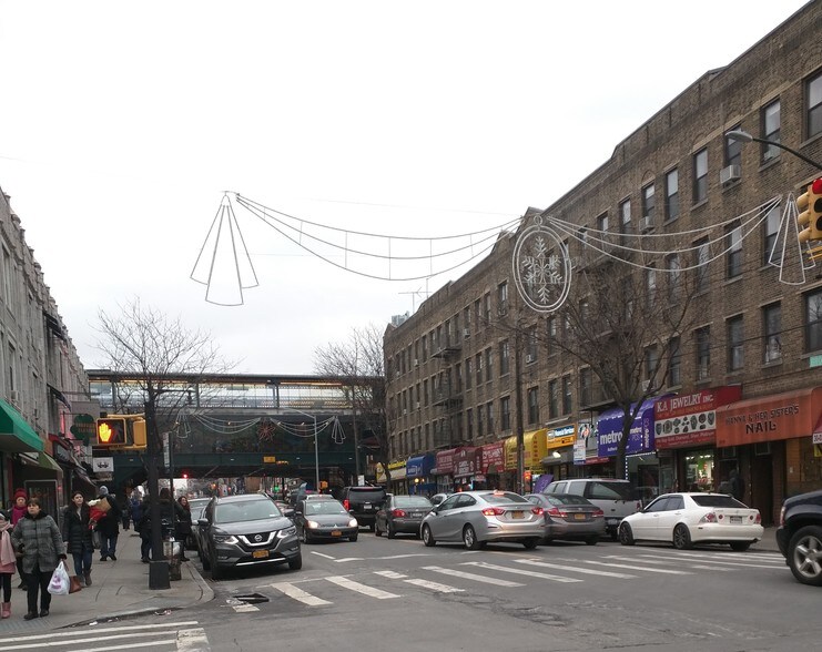 More Photos Of 2530 Broadway, Long Island City General Retail For Sale