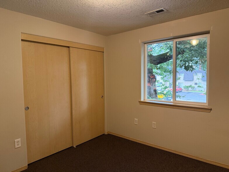 More Photos Of 15602-15610 SE Division St, Portland Rehabilitation Center For Sale