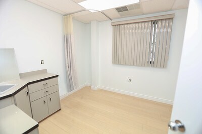 More Photos Of 180 White Rd, Little Silver Medical For Lease