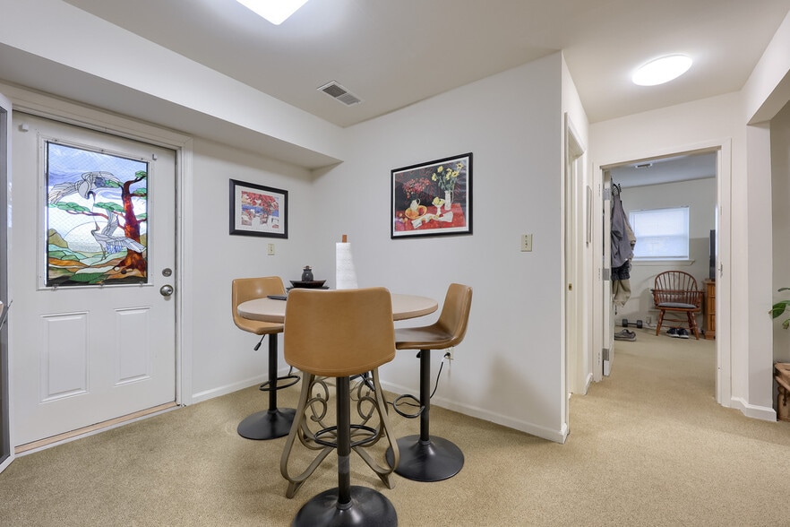 More Photos Of 2140 Lincoln Hwy E, Lancaster Hotel For Sale