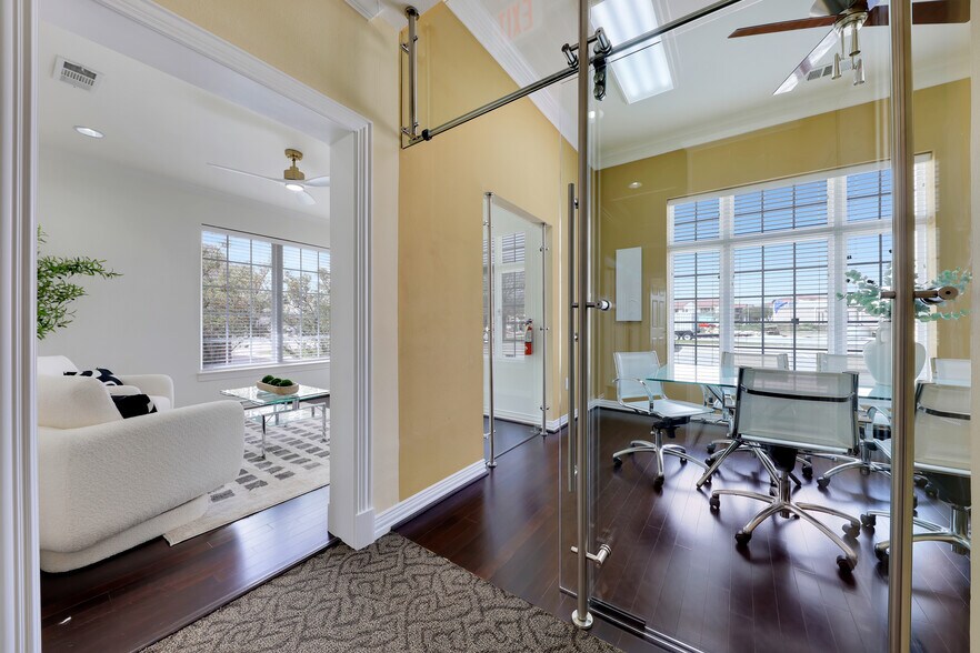 More Photos Of 860 Hebron Pky, Lewisville Medical For Sale