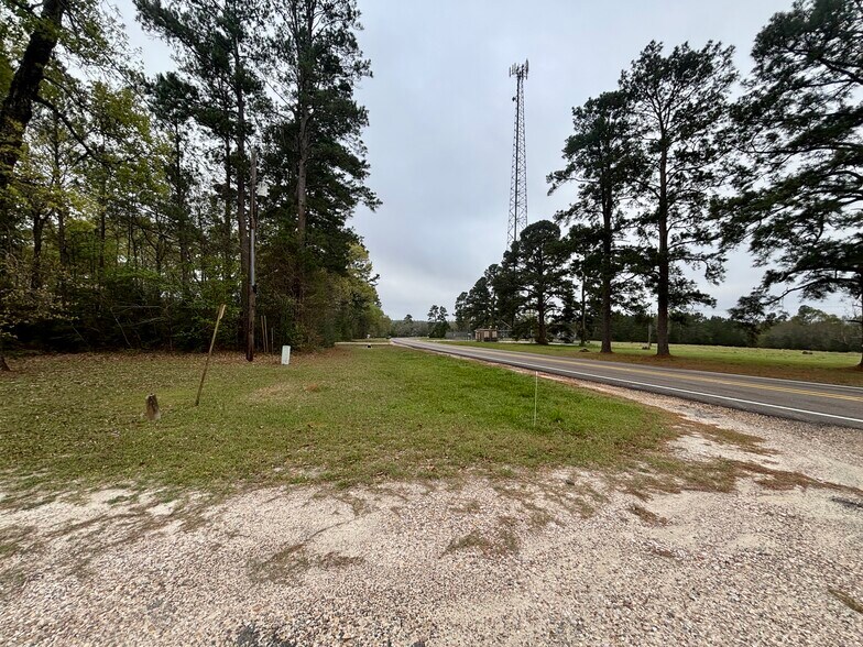 More Photos Of 5097 FM 1374 Rd, Huntsville Specialty For Sale