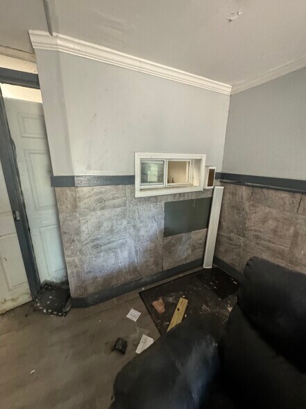 More Photos Of 7456 S Shore Dr, Chicago Apartments For Sale