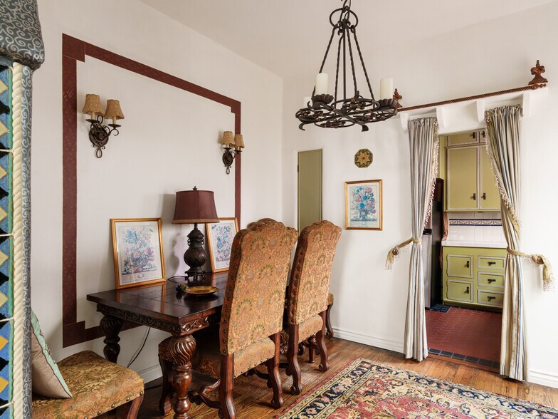 More Photos Of 8225 Fountain Ave, West Hollywood Apartments For Sale