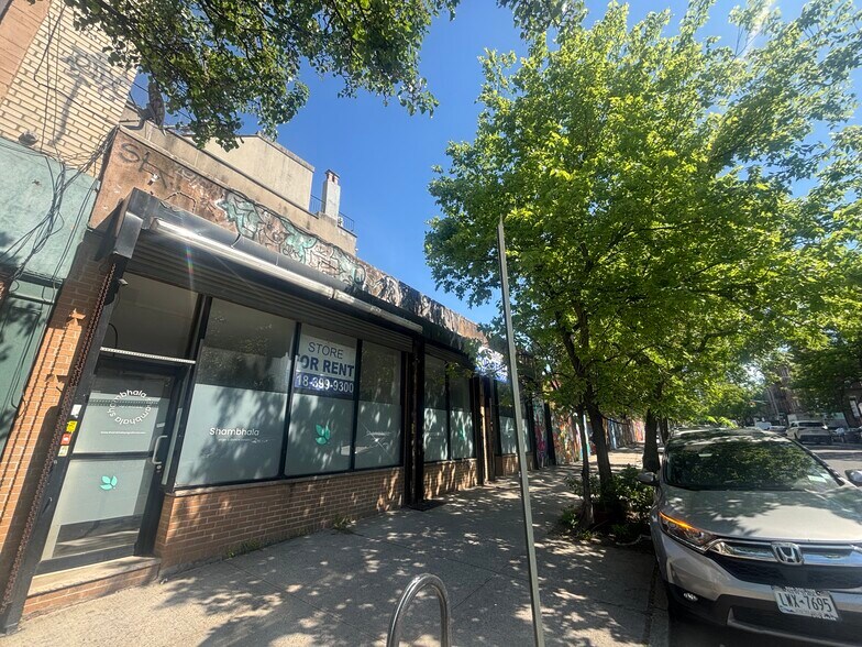 More Photos Of 691-697 Washington Ave, Brooklyn Storefront Retail Residential For Lease
