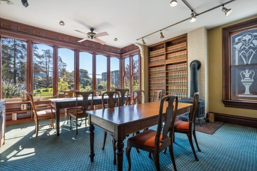 More Photos Of 653 11th St, Oakland Loft Creative Space For Sale