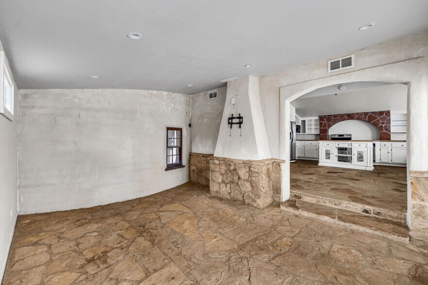 More Photos Of 251 Circle Dr, Wimberley Hospitality For Sale