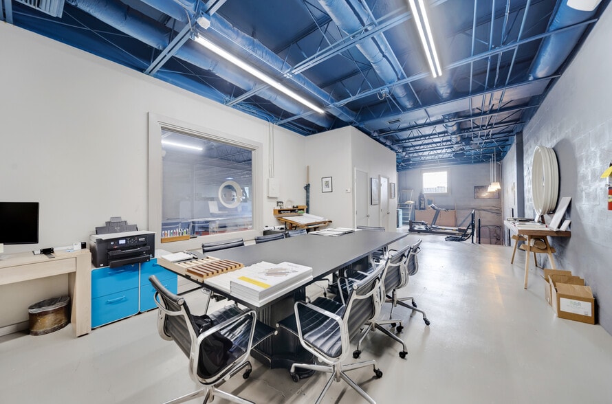 More Photos Of 3141 NW 40th St, Miami Warehouse For Sale