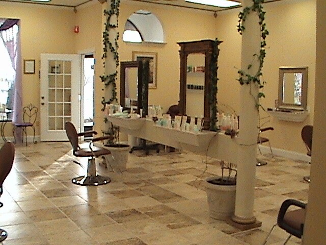 More Photos Of 24600 Route 52, Manhattan Storefront For Lease