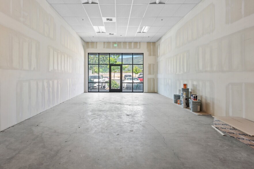 More Photos Of 1236 Airport Park Blvd, Ukiah Storefront For Lease