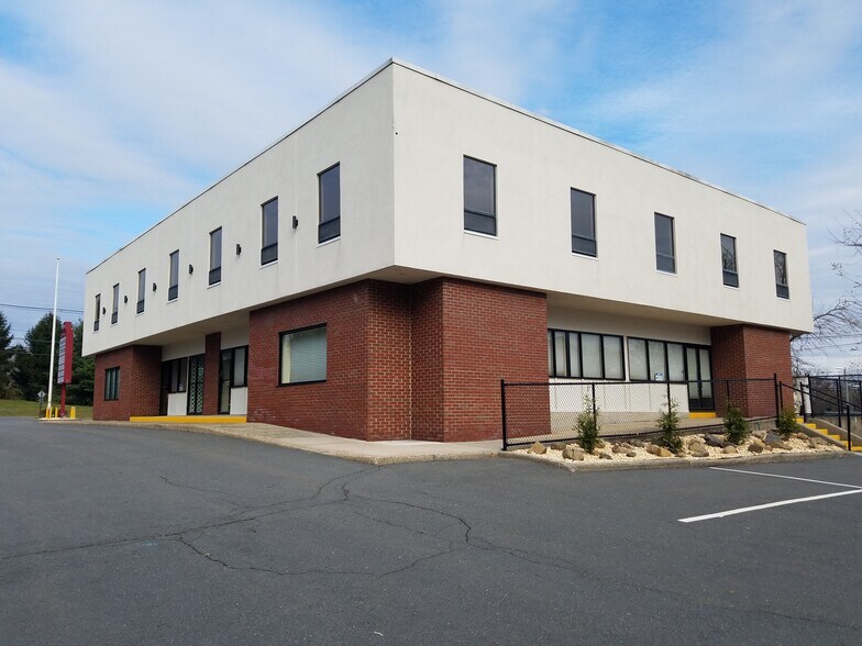 More Photos Of 3530 State Route 27, Kendall Park Office For Lease