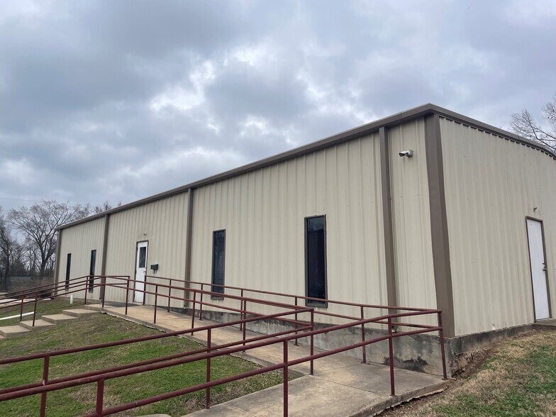 More Photos Of 544 Meadowlark Dr, Monroe Warehouse For Sale