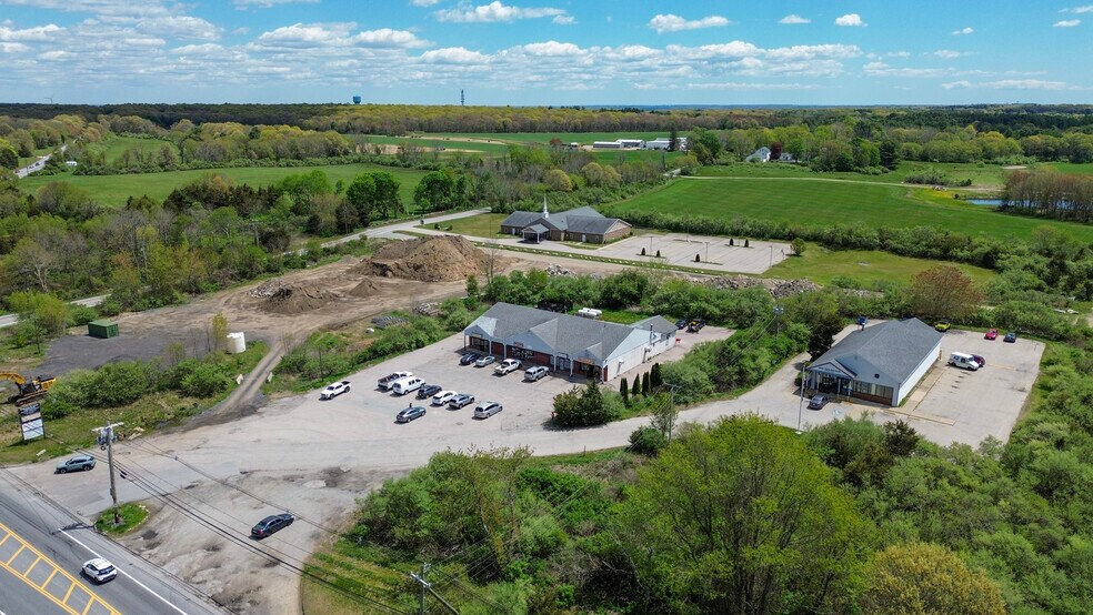 More Photos Of 250 S County Trl, Exeter Freestanding For Sale