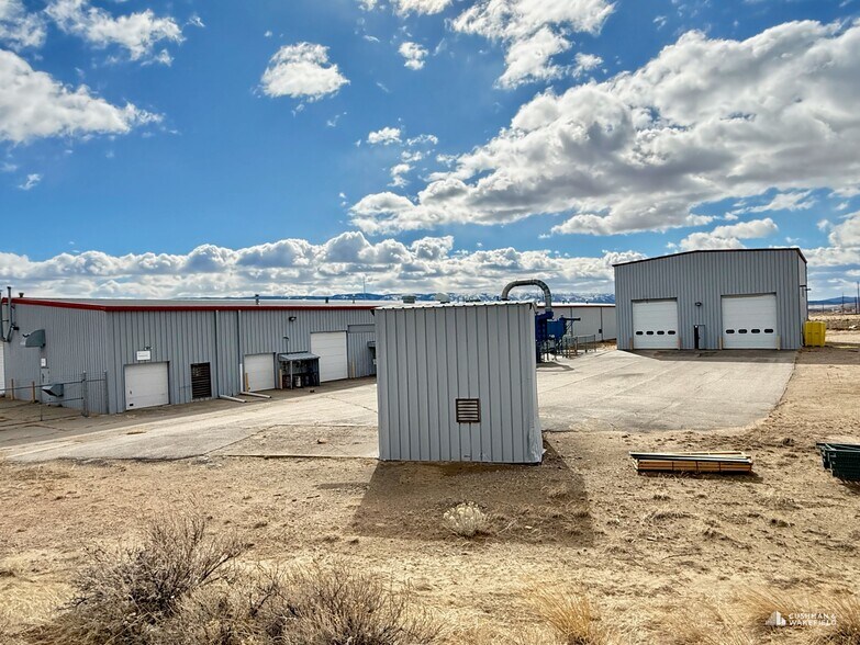 More Photos Of 1950 N Loop Ave, Casper Warehouse For Sale