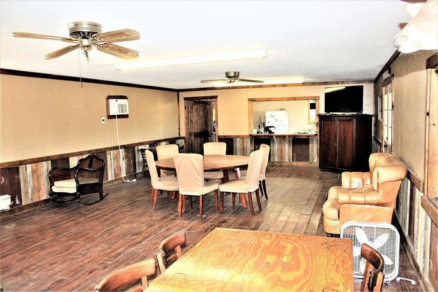 More Photos Of 502 Elm, Tilden Restaurant For Sale
