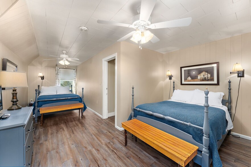 More Photos Of 106 Meyers Ave, Meyersdale Hospitality For Sale