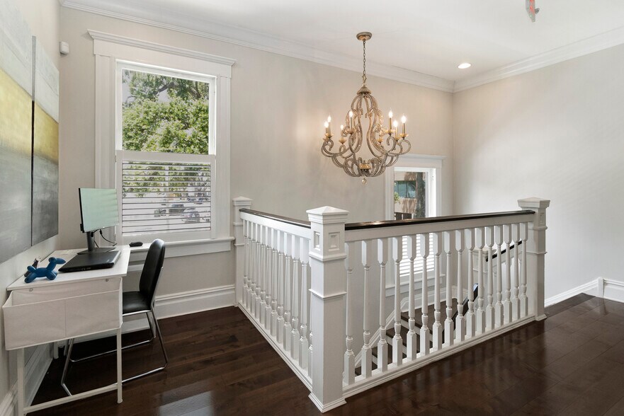 More Photos Of 326 S Hyde Park Ave, Tampa Office Residential For Sale