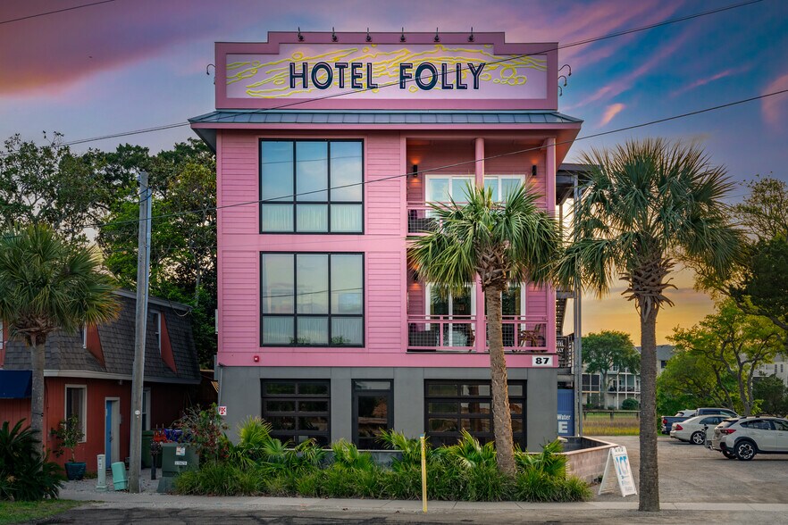 Primary Photo Of 87 Center St, Folly Beach Restaurant For Lease