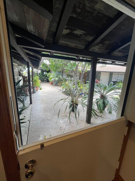 More Photos Of 34921 Calle del Sol, Capistrano Beach Office For Lease