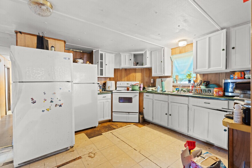 More Photos Of , Splendora Specialty For Sale