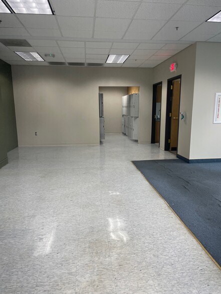 More Photos Of 355 Kinoole St, Hilo Office For Lease