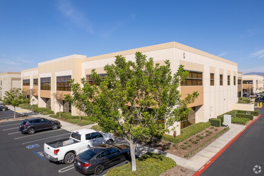 More Photos Of 8 Goodyear, Irvine Unknown For Lease