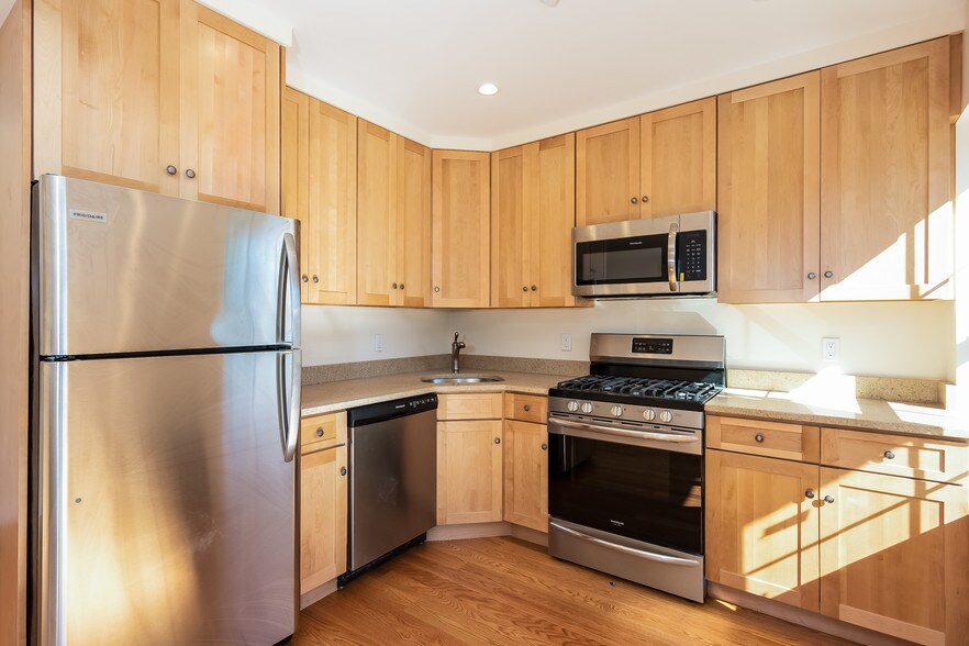 More Photos Of 211 W 252nd St, Bronx Apartments For Sale