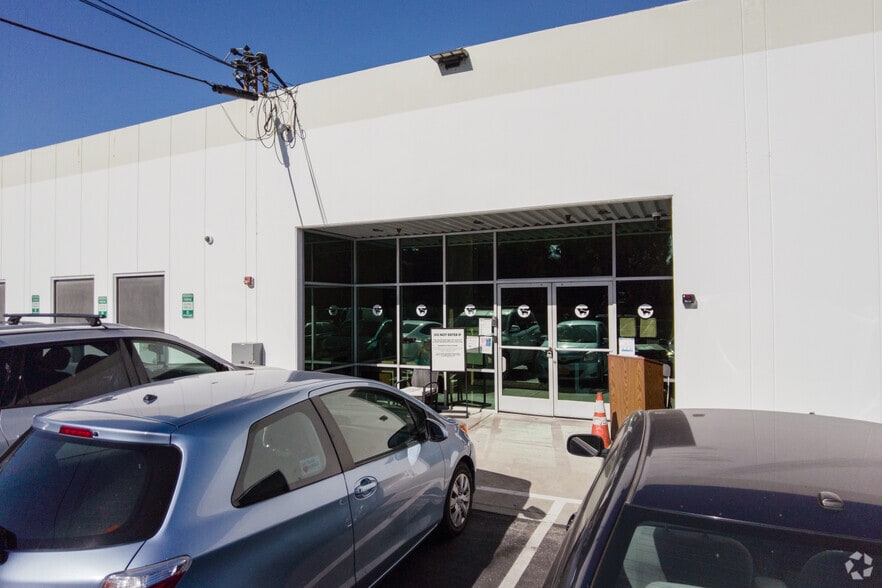More Photos Of 1325 E El Segundo Blvd, El Segundo Food Processing For Lease