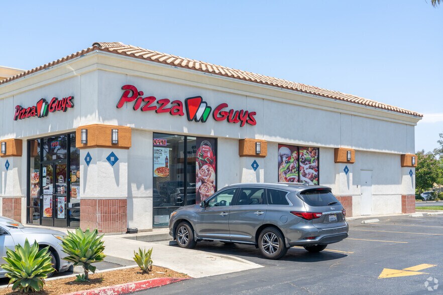 More Photos Of 8956 Trautwein Rd, Riverside Storefront For Lease