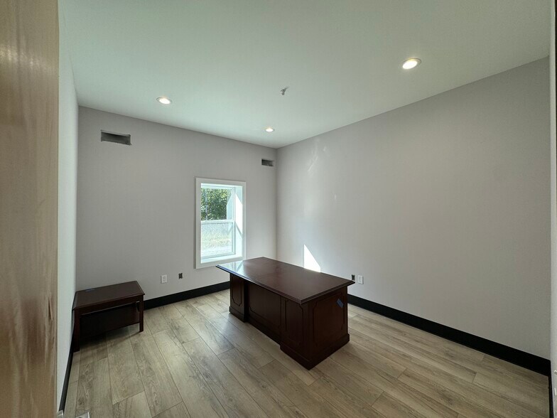 More Photos Of 61 Toto Creek Park Rd, Dawsonville Warehouse For Sale