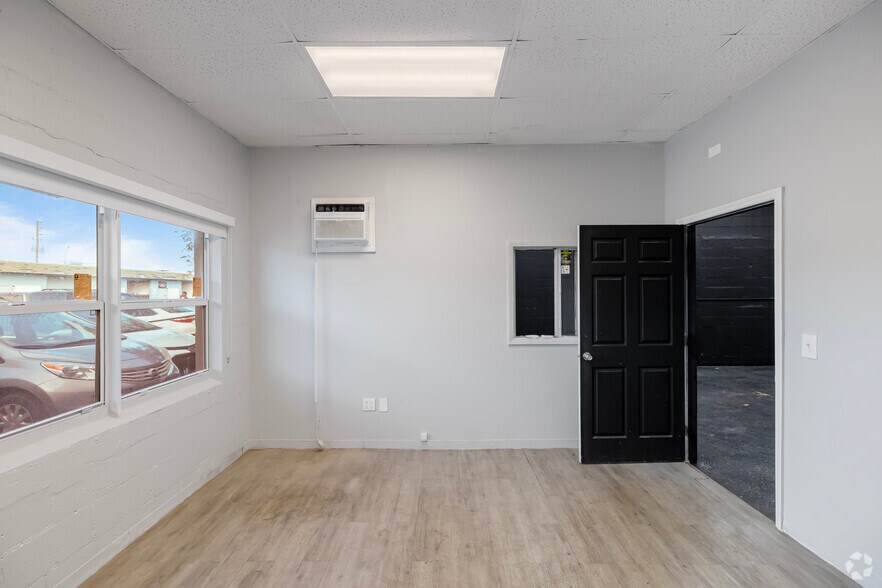 More Photos Of 400-650 NE 27th St, Pompano Beach Industrial For Lease