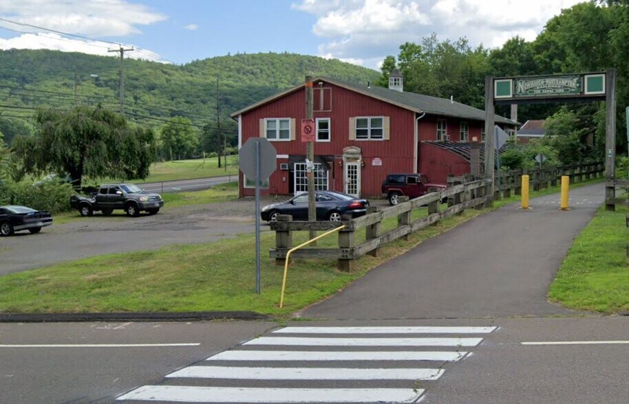 More Photos Of 3936 Whitney Ave, Hamden Apartments For Sale