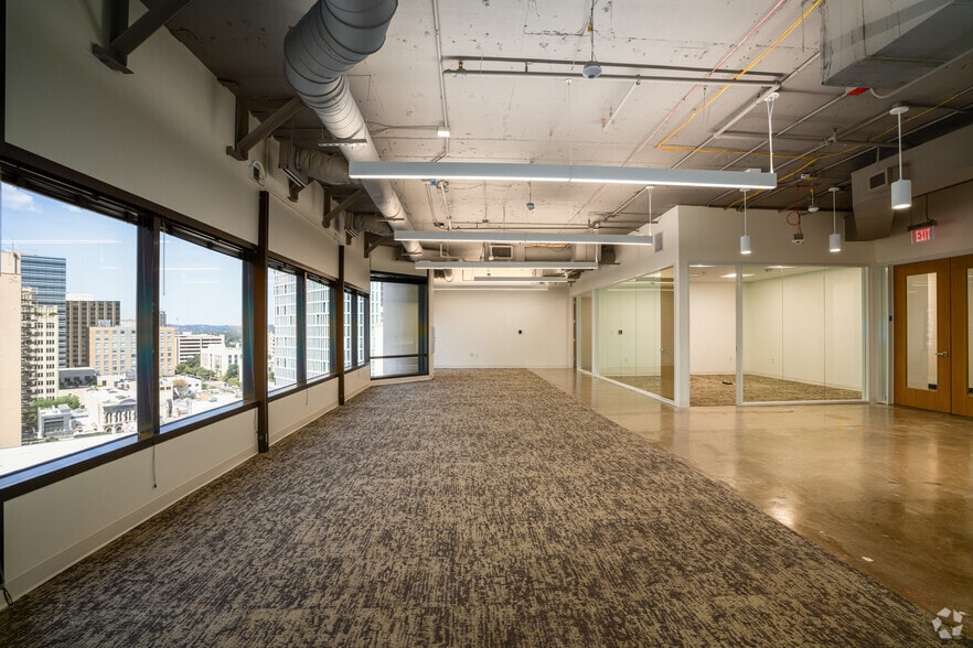 More Photos Of 701 Brazos St, Austin Office For Lease