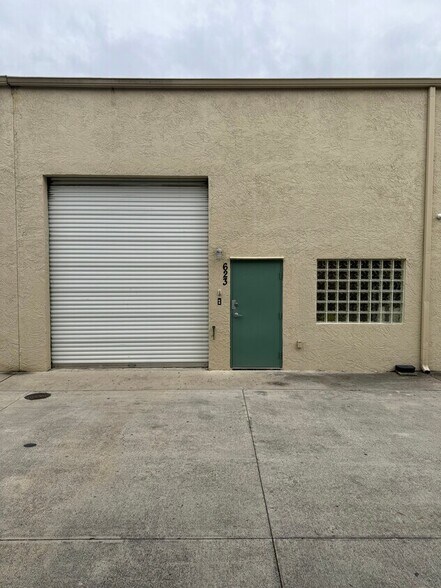 More Photos Of 615-635 NW Biltmore Street, Port Saint Lucie Warehouse For Sale