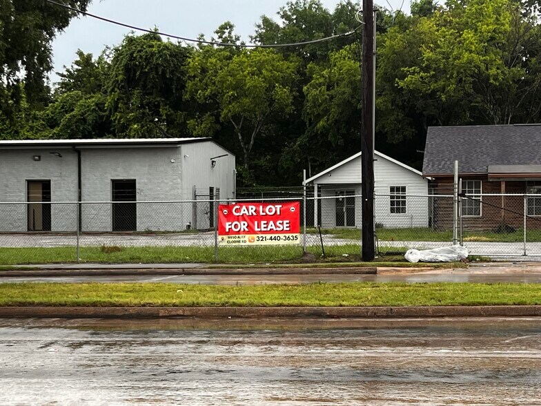 More Photos Of 11950 Alief Clodine Rd, Houston Light Distribution For Lease