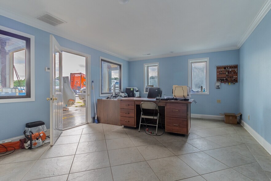 More Photos Of 3656 Chattanooga Rd, Tunnel Hill Warehouse For Sale