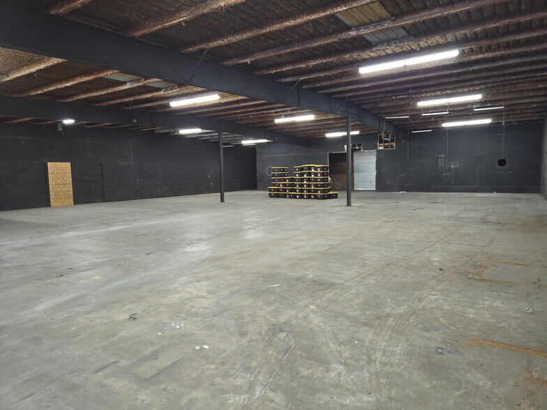More Photos Of 4006 Texoma Pky, Denison General Retail For Sale