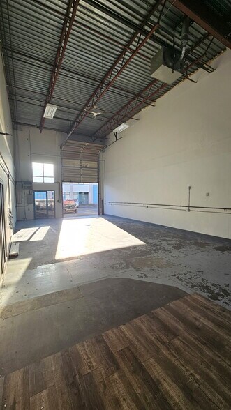 More Photos Of 1833 Coast Meridian Rd, Port Coquitlam Warehouse For Sale