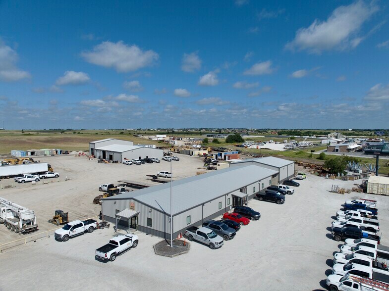 More Photos Of 5901 FM 920, Weatherford Warehouse For Sale