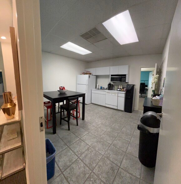 More Photos Of 1407 E Robinson St, Orlando Office For Lease