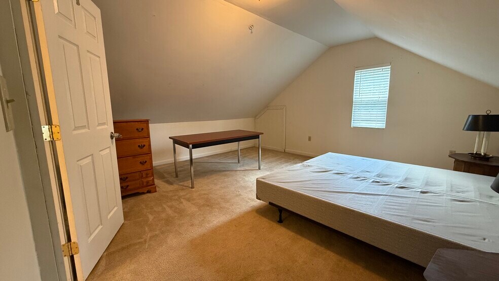 More Photos Of 5212 Astor Pl SE, Washington Assisted Living For Lease