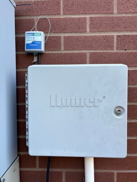 More Photos Of 3900 McCarty Ln, Lafayette Office For Sale