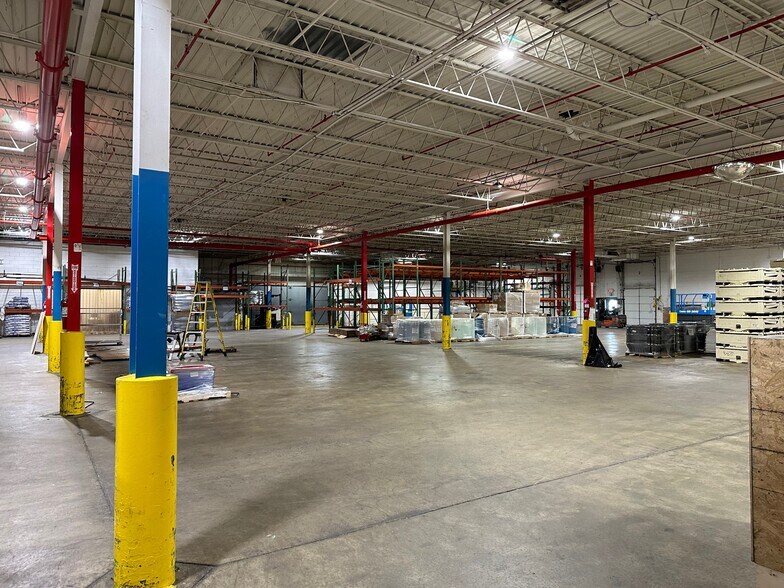 More Photos Of 1000 Robins Rd, Lynchburg Manufacturing For Lease