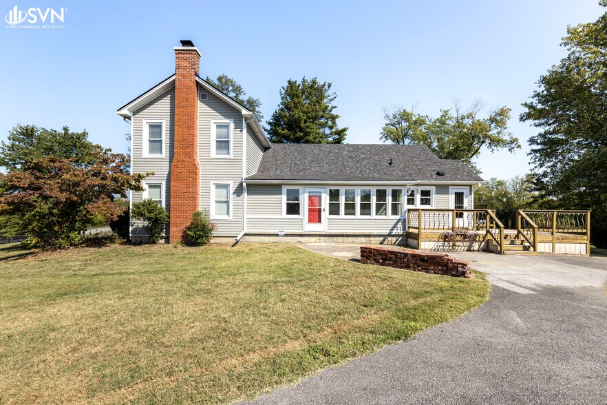 More Photos Of 2761 Lexington Rd, Richmond Office For Lease