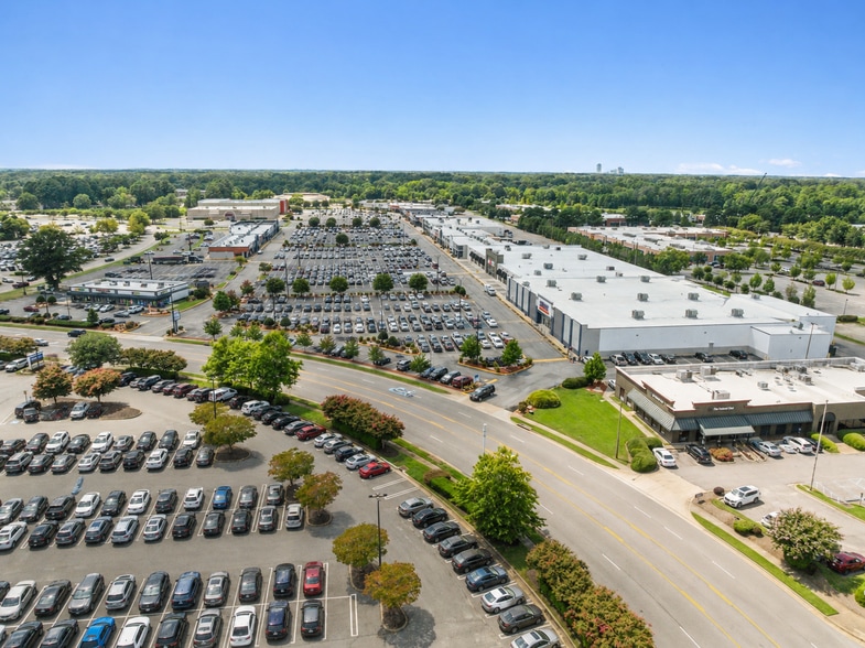 Primary Photo Of 2701-2736 N Mall Dr, Virginia Beach Unknown For Lease