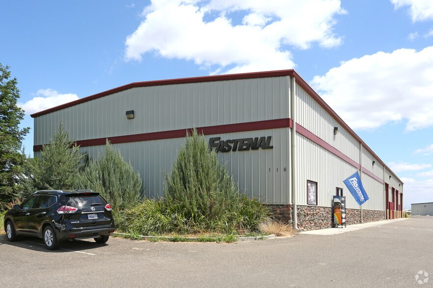 116 Heron Way, Merced, CA 95341 Warehouse For Sale